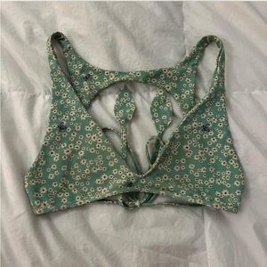 Benoa Swim Bikini Top Green Bee & Flower